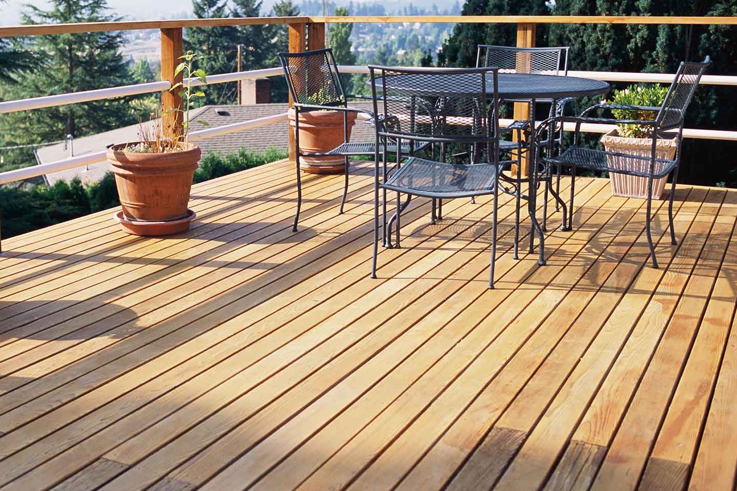 Holzterrassen in Braunschweig kaufen bei www.braunschweig-terrassendielen.de